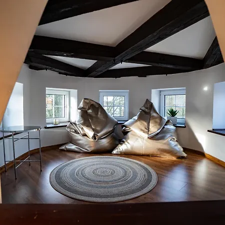 Glamour Ordona 5 Apartment